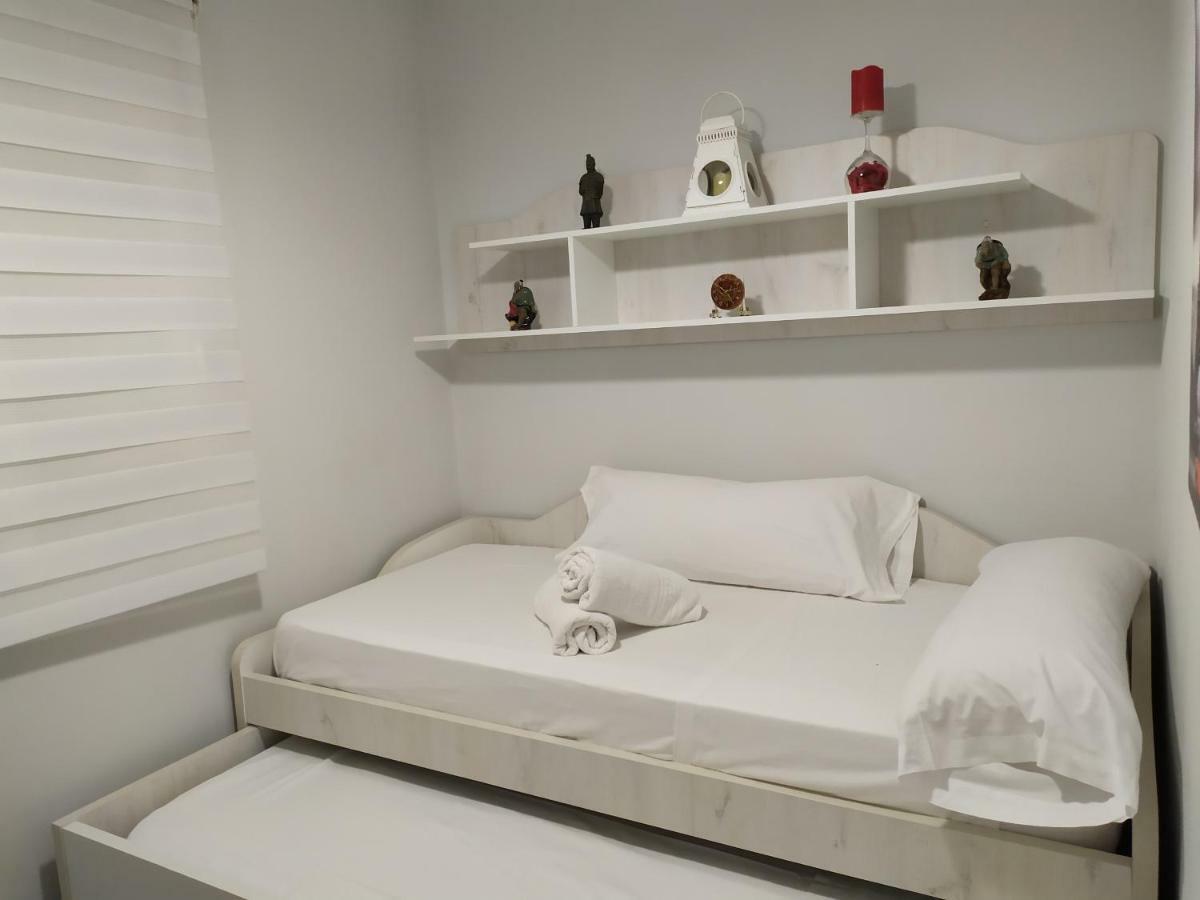 Los Nidos Carihuela New&Beach 托雷莫利诺斯 外观 照片